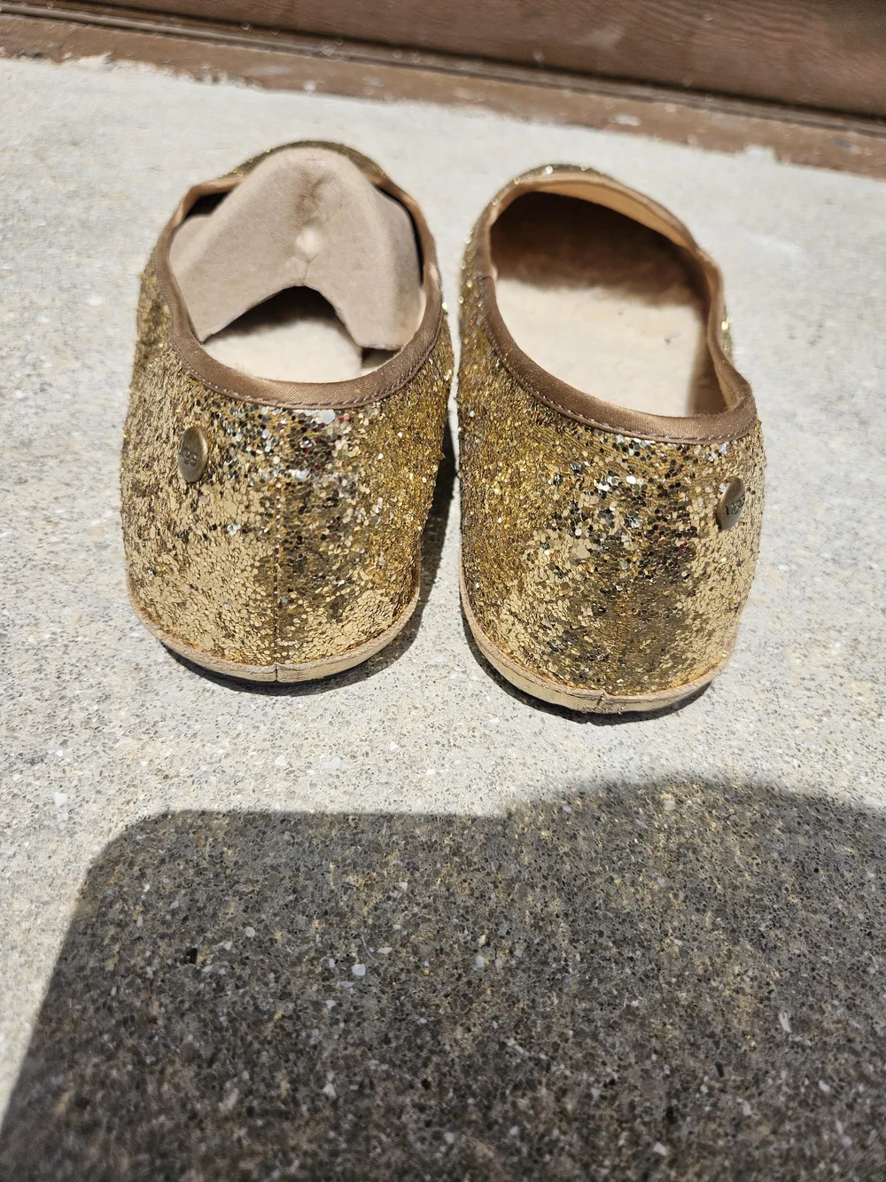 Ugg 1003225 Women's Gold Sparkly Flats Size 9 US 7.5 UK 40 EUR